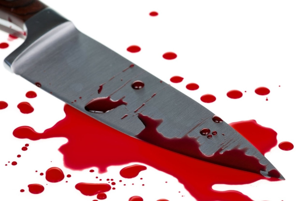 Posle tuče izvukao nož pa izbo trojicu!