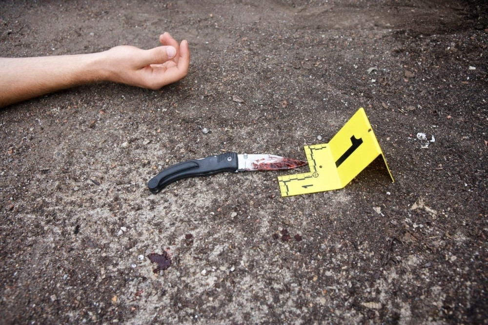 Brutalno pretukli i izboli čoveka!