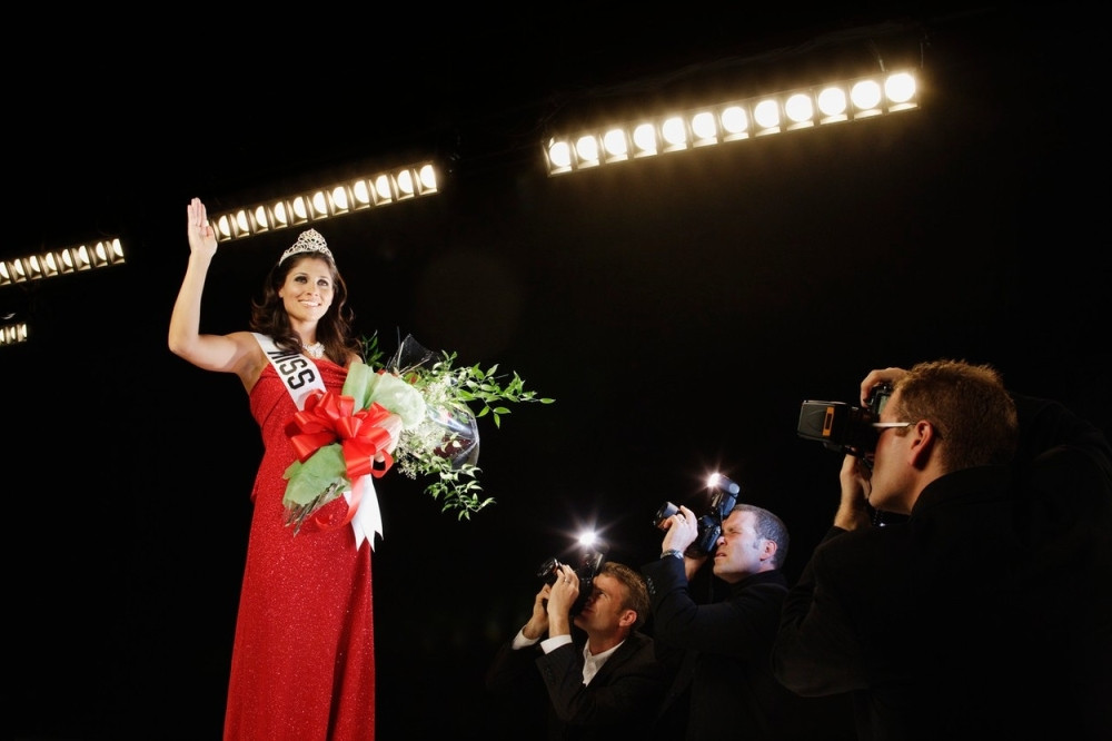 Birali misice, a iza leđa ih pljuvali