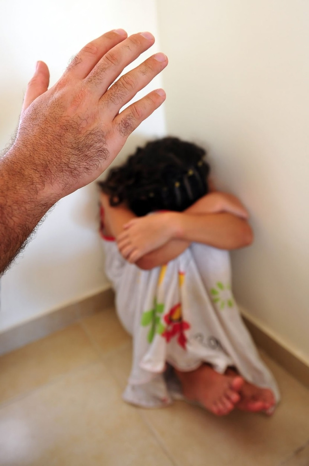 Silovao me je da bi me "pročistio", a kad bi završio veliku nuždu morali smo da mu brišemo zadnjicu!