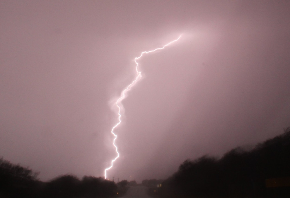 U ovim delovima zemlje kiša i grmljavina, a za vikend potpuni preokret!