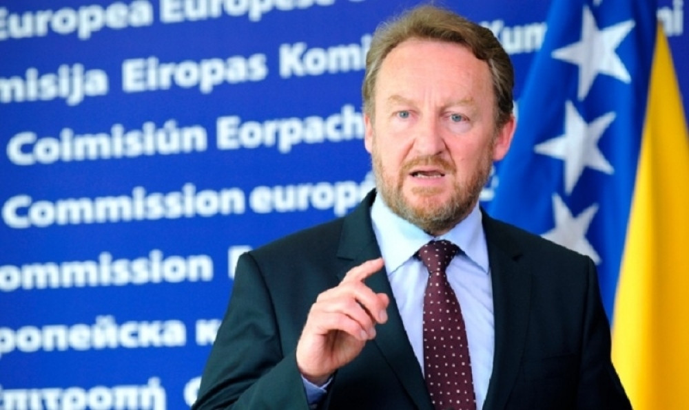 Dodik hoće 2018. da se otcepi, e pa neće proći