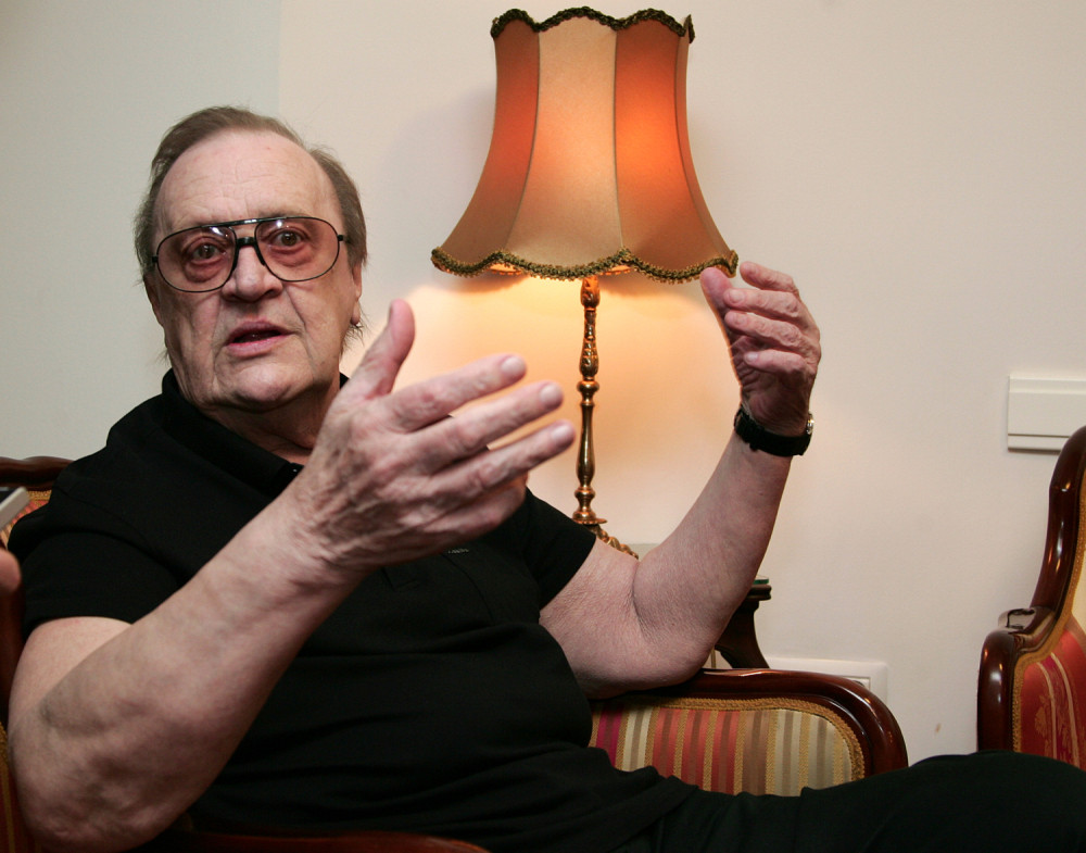 Sahrana Arsena Dedića bez prisustva medija