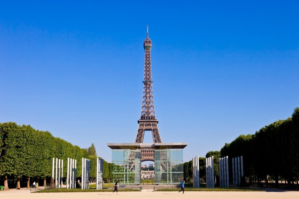 Ajfelov toranj od danas zatvoren za posetioce