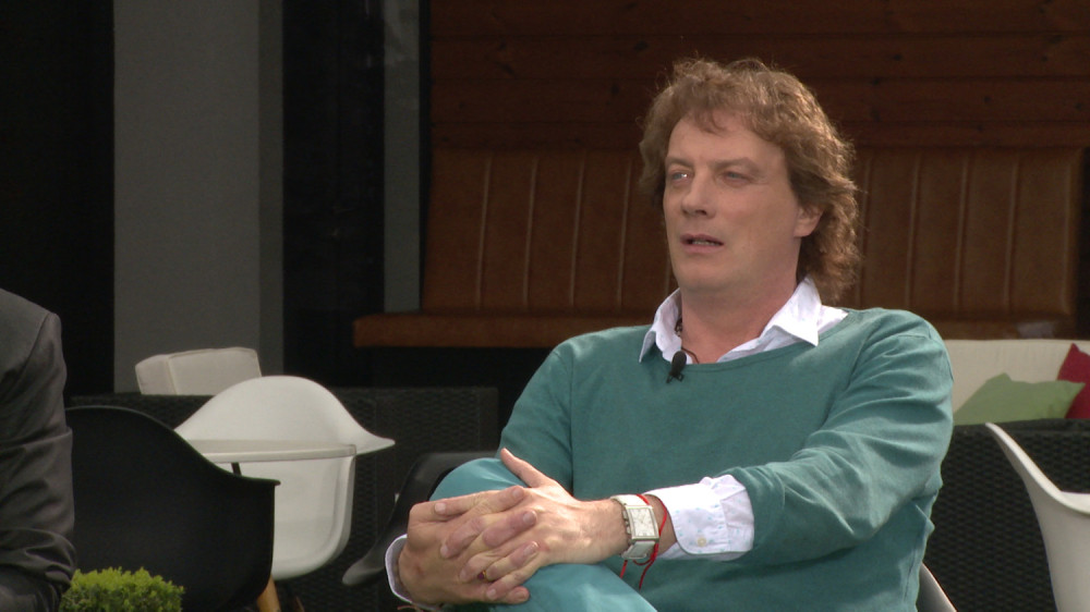 Tonči Huljić više nema lokne (FOTO)