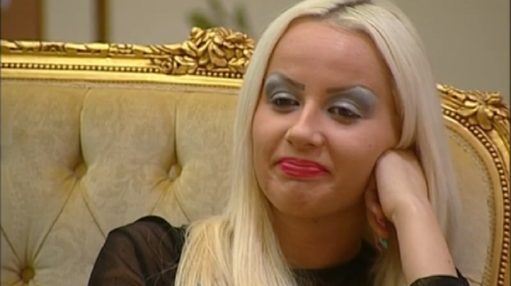 Atina Ferari pušila penis na parkingu oženjenom muškarcu! "Uhvatila sam je sa mojim bivšim suprugom dok ju je pumpao"