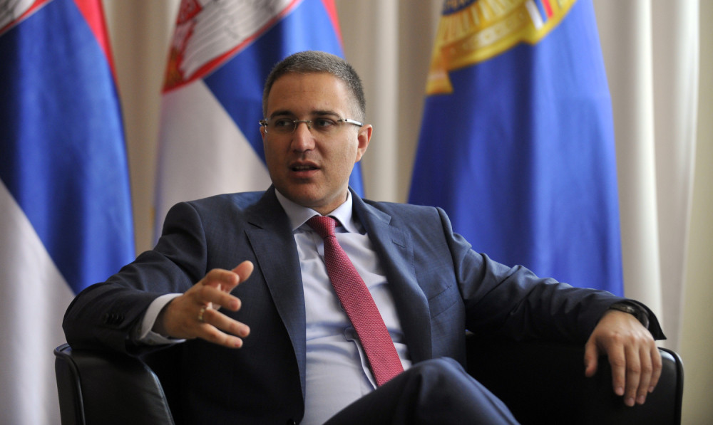 Stefanović nije obavešten o podnošenju zahteva za održavanje prajda