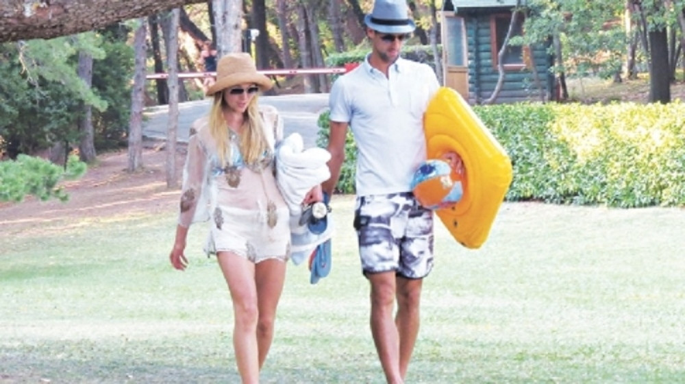 Tata Nole ne može bez lopte