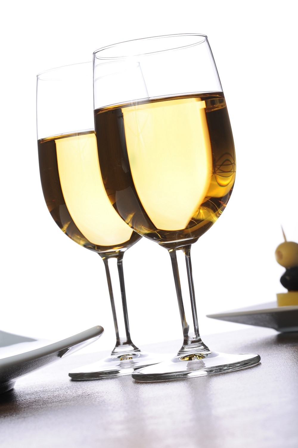 Pili otrovno vino, pa umrli