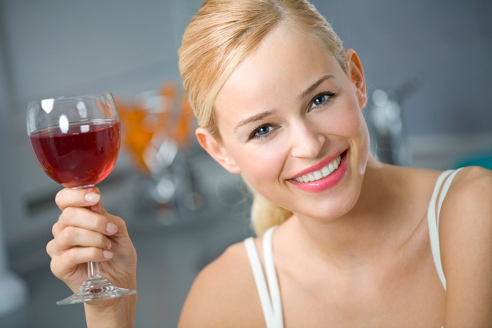TERAPIJA VINOM Smanjuje rizik od srčanih bolesti, štiti od moždanog udara!
