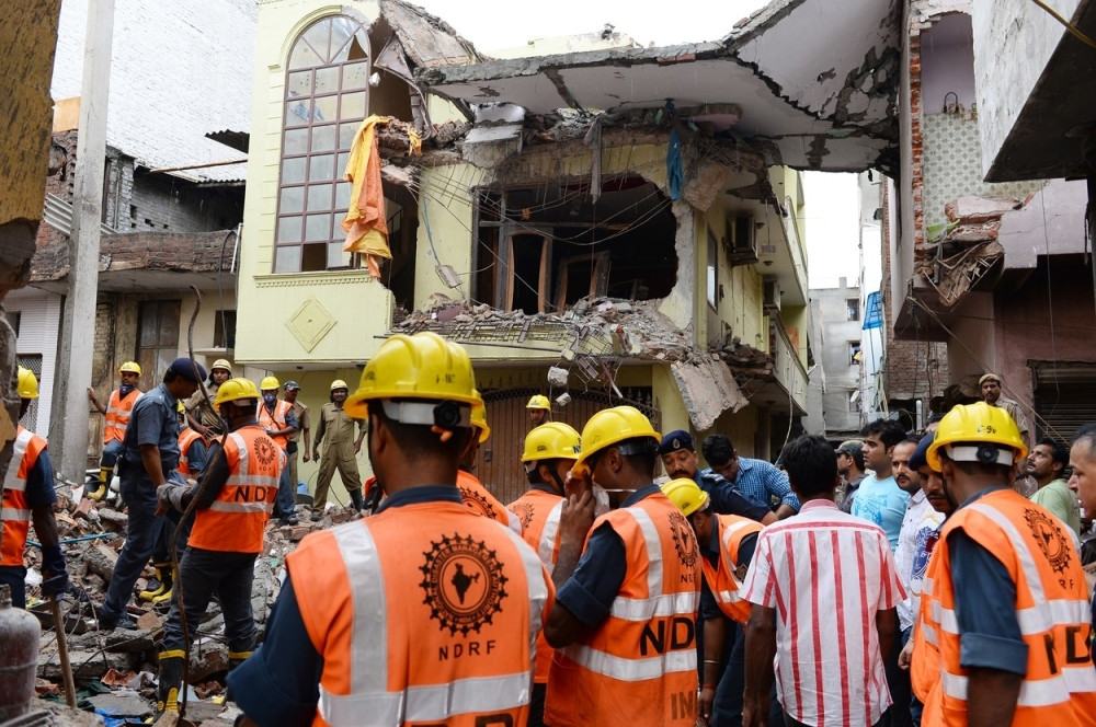 Srušila se zgrada, nestala devojčica