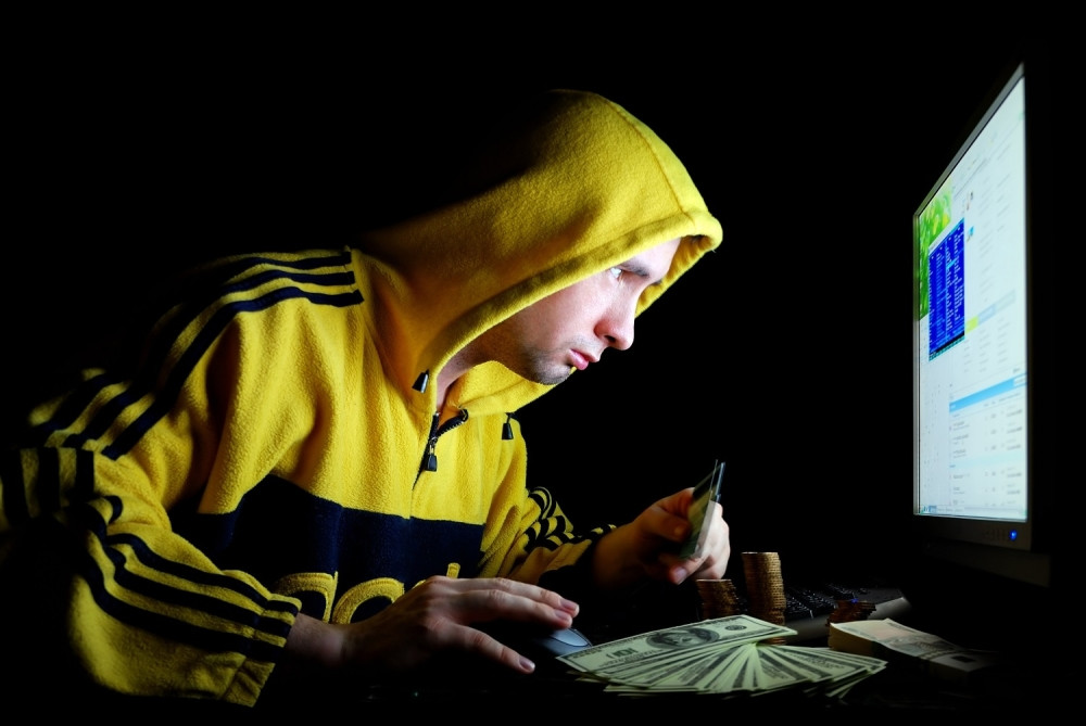 Čovek je molio za pomoć jer mu je žena imala rak, a onda je prikupljeni novac potrošio na sebe!