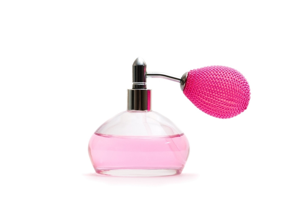 Nemojte da radite ovo sa parfemom