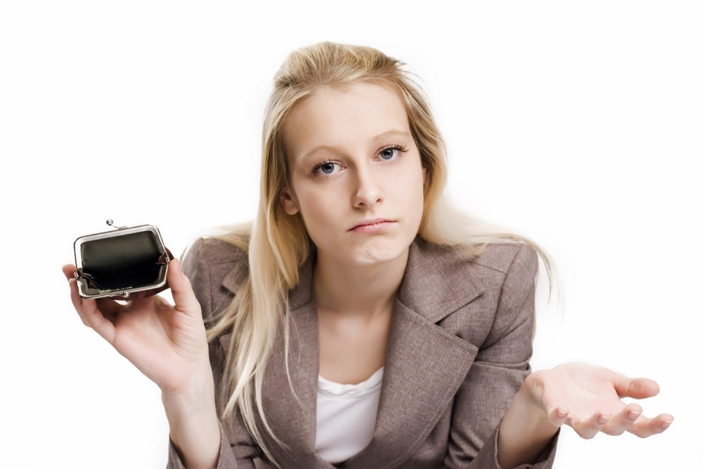 Šta kažu Srpkinje u čijim rukama je novčanik