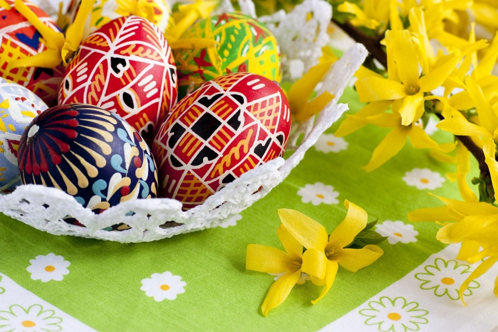 Neobična i elegantna uskršnja jaja! Nema FARBANJA i PRLJANJA, a potrebno je SAMO PAR MINUTA! (VIDEO)