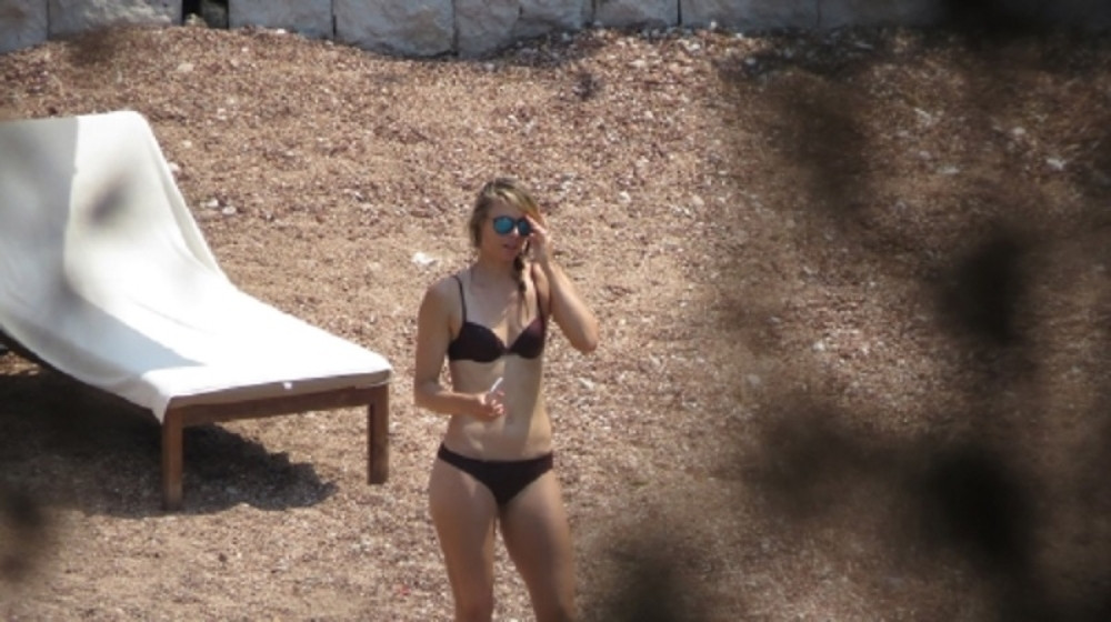 Seksi Šarapova zavodi Đetiće! (FOTO)