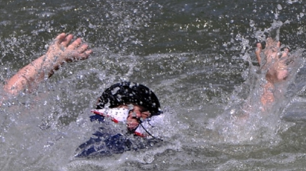 Nemac gliserom pokupio kupača