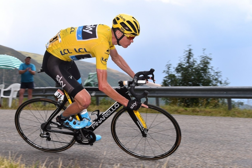 lidera Fruma gađali urinom na "Turu"!