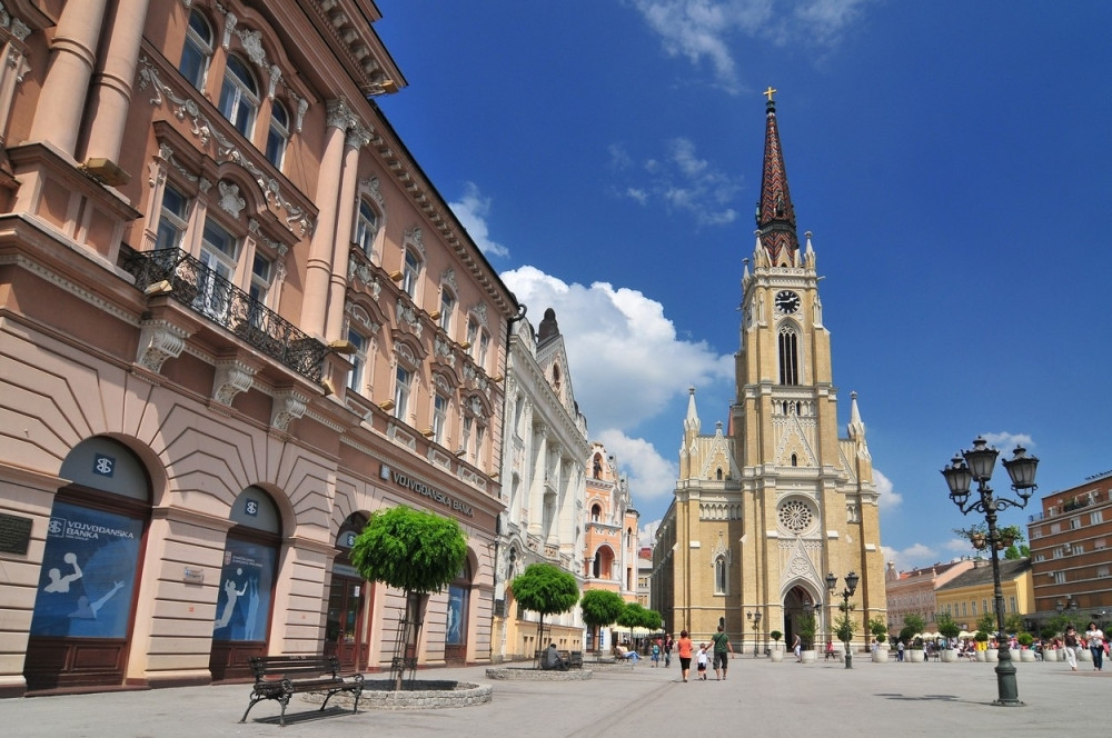 "Nećemo rušenje, hoćemo pušenje" u Novom Sadu