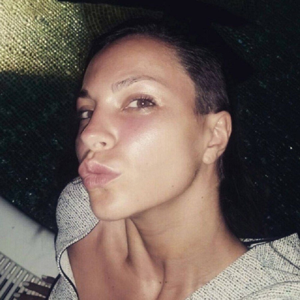 Ružica neprepoznatljiva u toplesu! (FOTO)