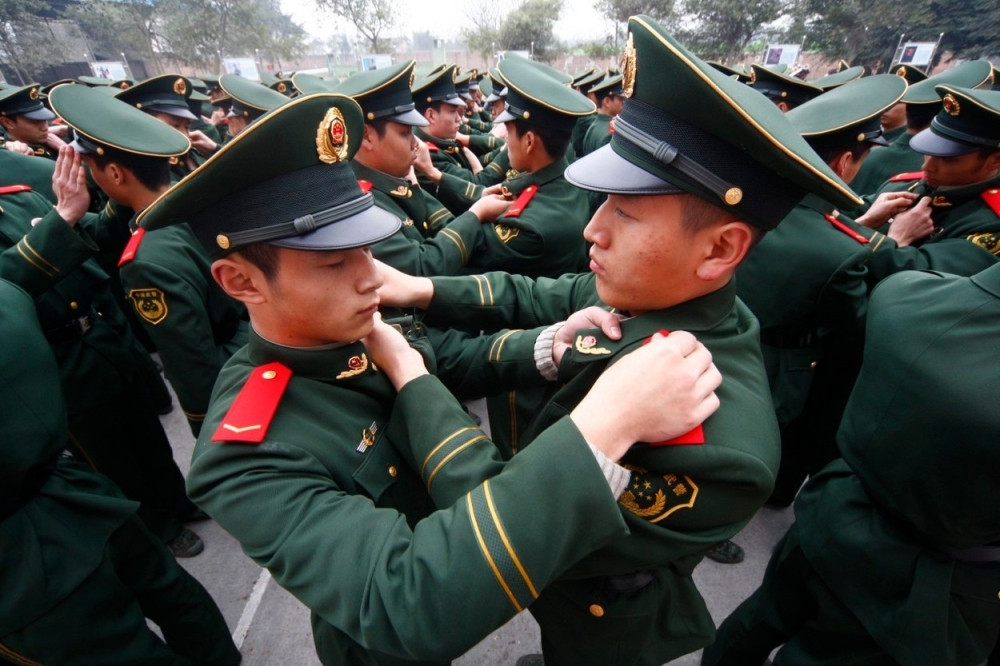 Kinez u kući napravio lažnu policijsku stanicu!