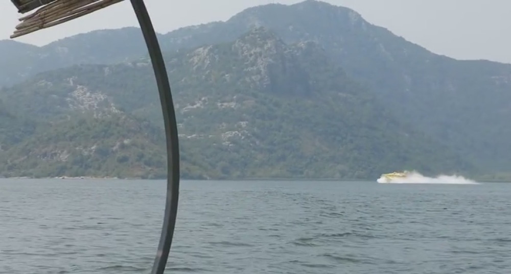 Snimak prevrtanja hidroaviona