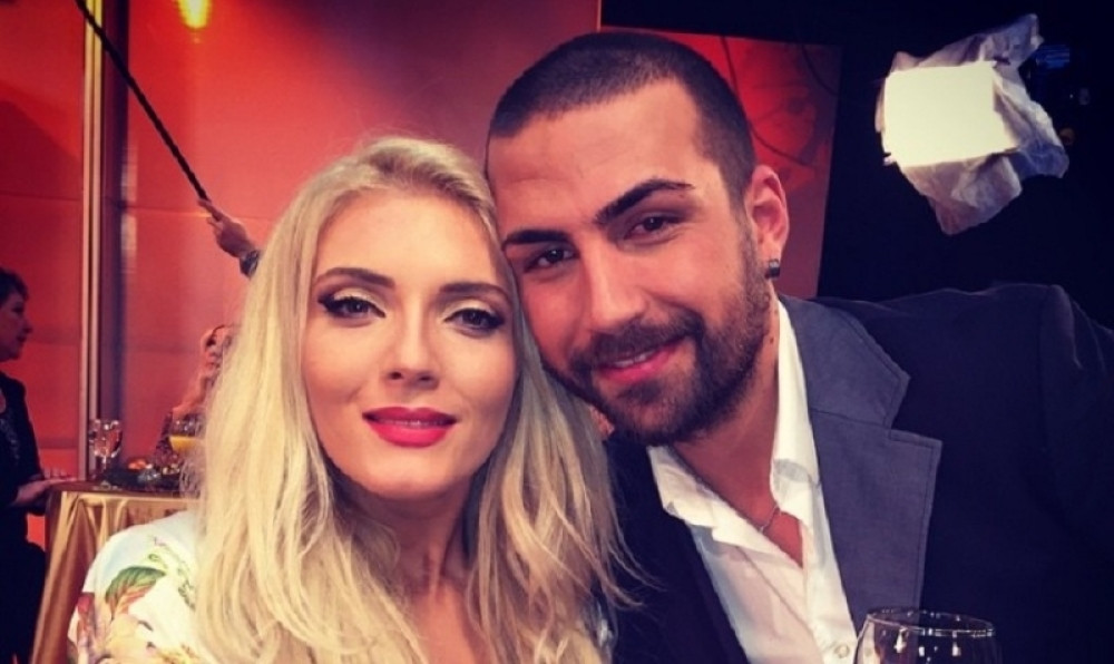 Nikolina Kovač i Saša Kapor danas slave osam godina braka: Supružnici uputili emotivne poruke jedno drugom