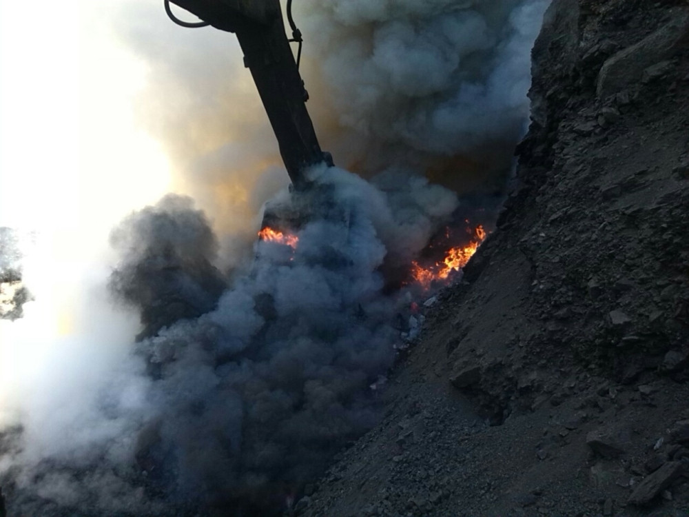 Antić: Požar na deponiji uglja skoro ugašen