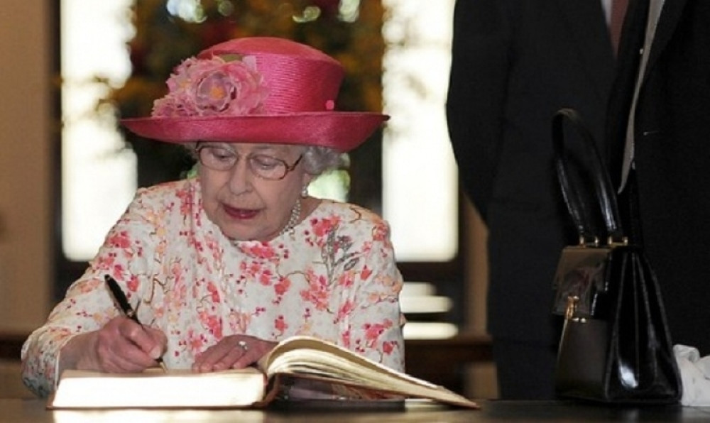 Ovako je kraljica Elizabeta stavila tačku na najlepšu ljubavnu priču i uništila život svojoj sestri!