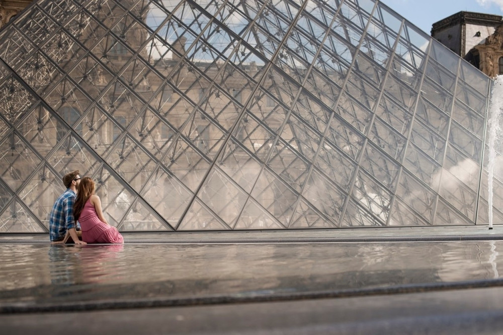 U Francuskoj izdaju trgove i muzeje na sat