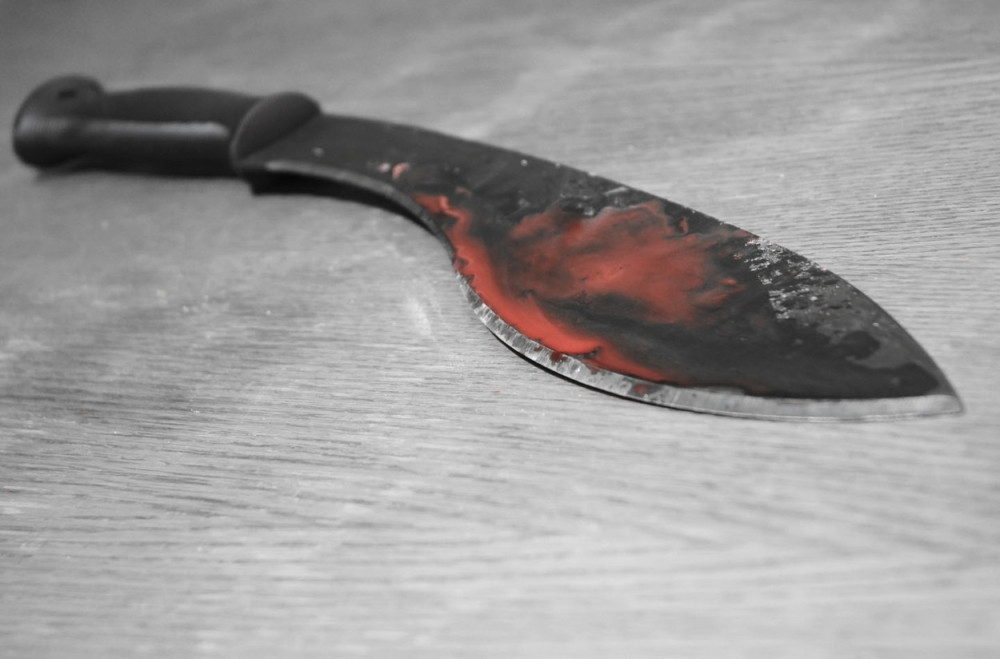 Zvaničnika vladajuće partije ubili mačetama!