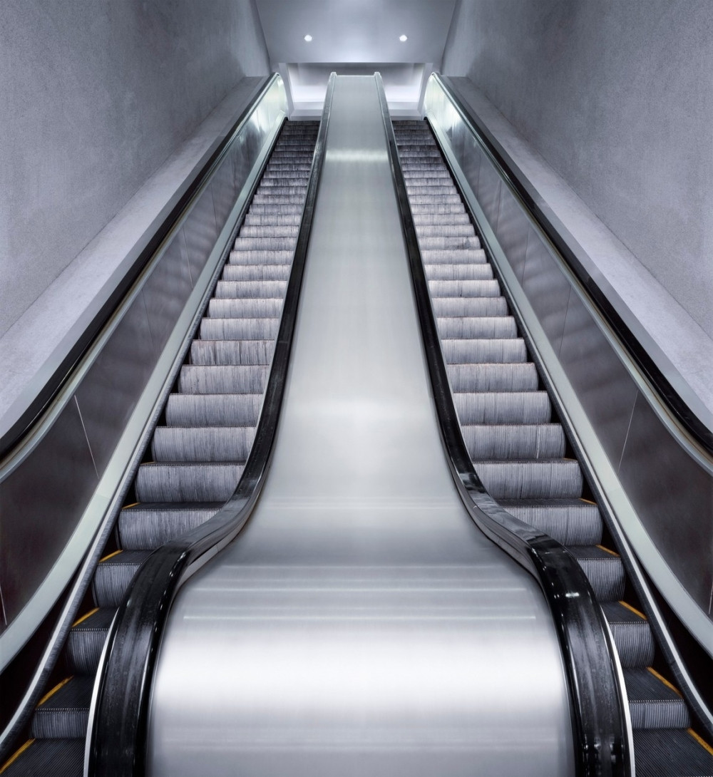 Otac i sin poginuli na pokretnim stepenicama (UZNEMIRUJUĆI VIDEO)