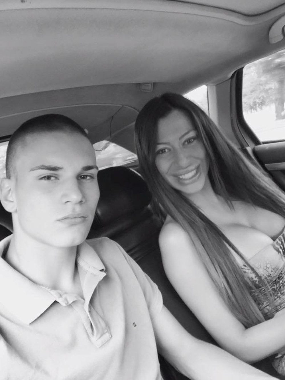 Mimi Oro raskinula s dečkom?