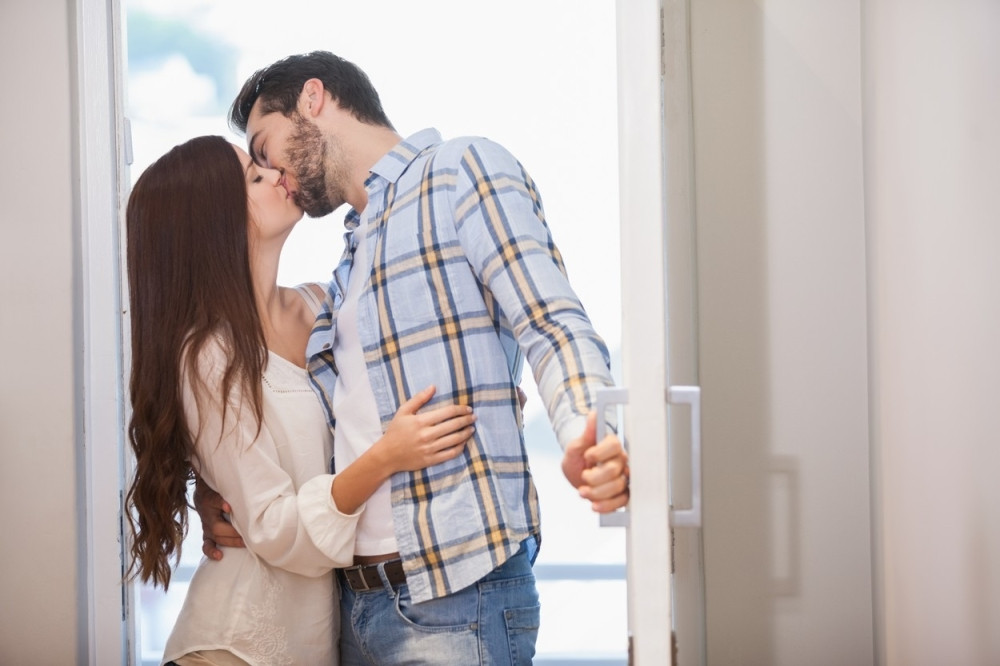 Ljubljenje uzrokuje rak grla?