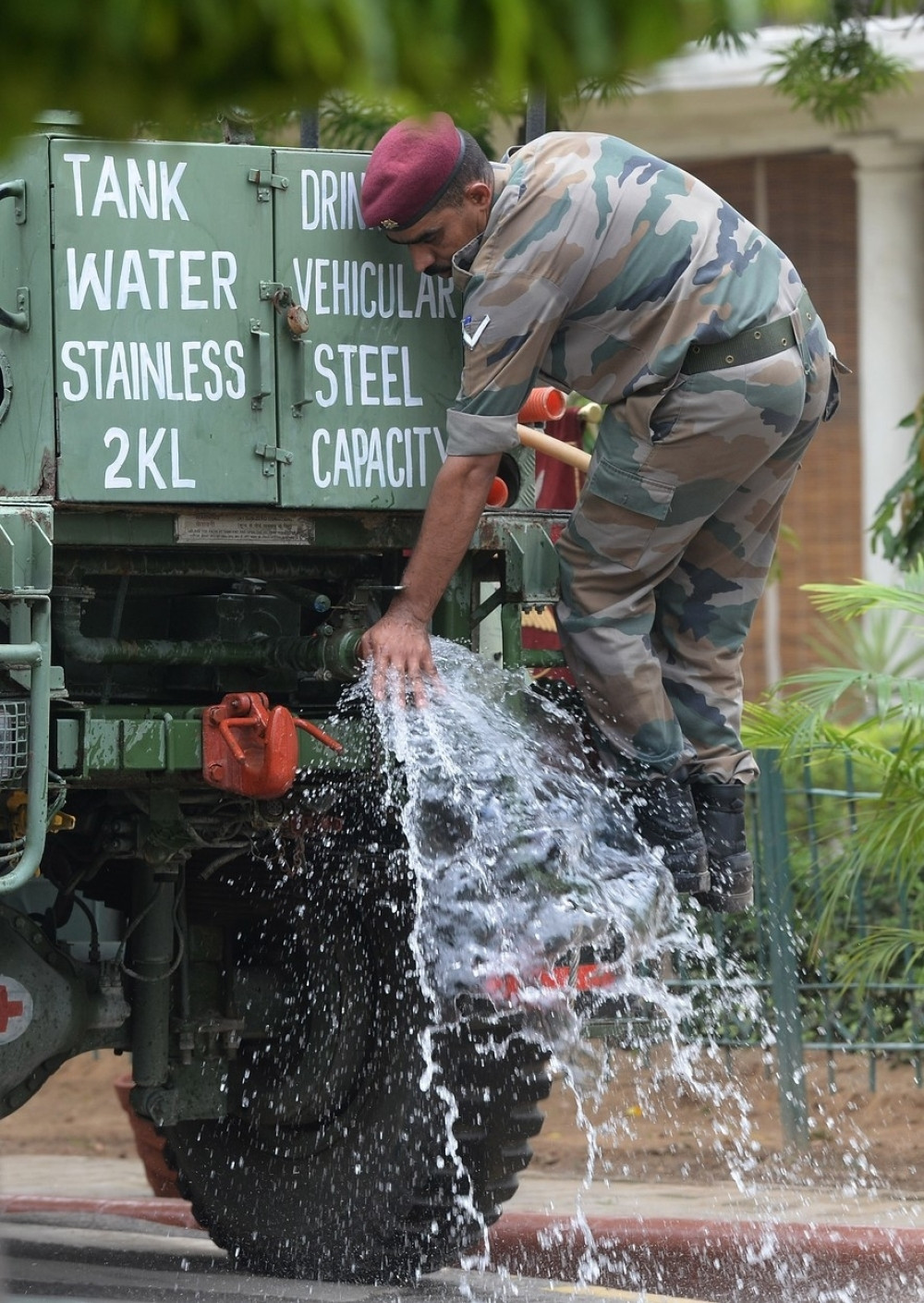 Nju Delhijem vlada "vodena mafija"!