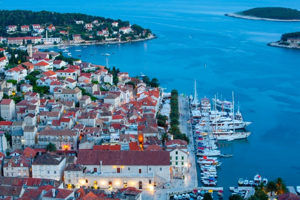 Hrvati su nas "odrali" na letovanju, za večeru za dvoje dali smo 120 evra, a pili smo samo vodu, a to nije sve!