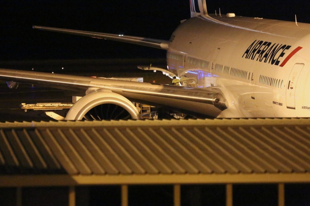 Ostaci "Boinga 777" na analizi u Parizu!