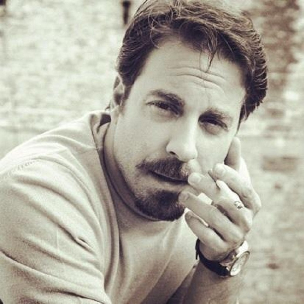 Gordan Kičić objavio slike iz detinjstva!