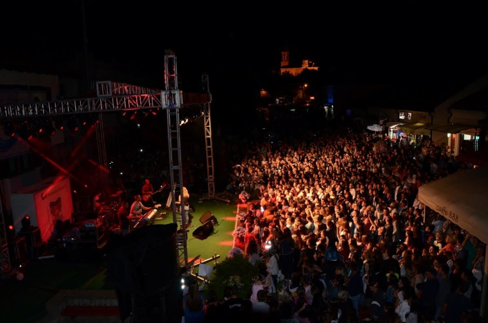 Koncert Goce Tržan i OK Benda u Grockoj (FOTO)