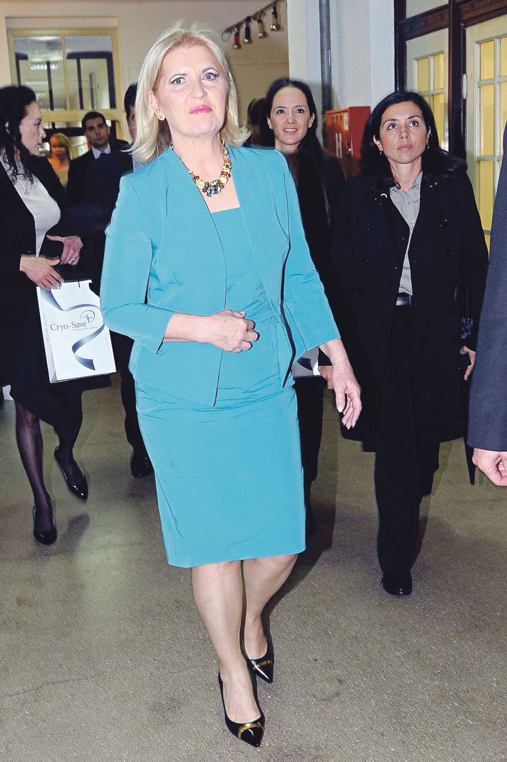 Dragica podelila paketiće deci ometenoj u razvoju