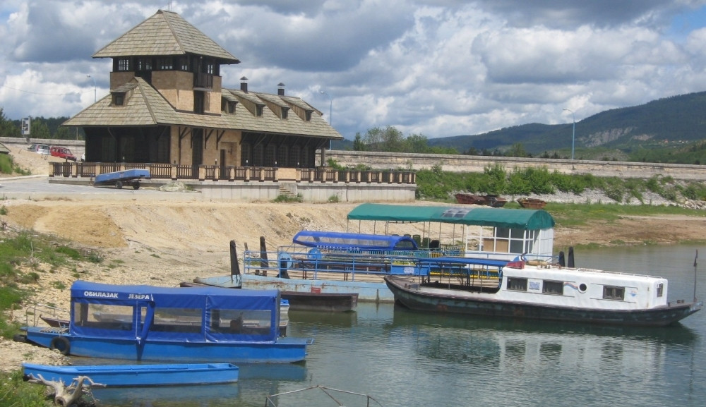 Rendžer spasao trudnicu i još četvoro davljenika