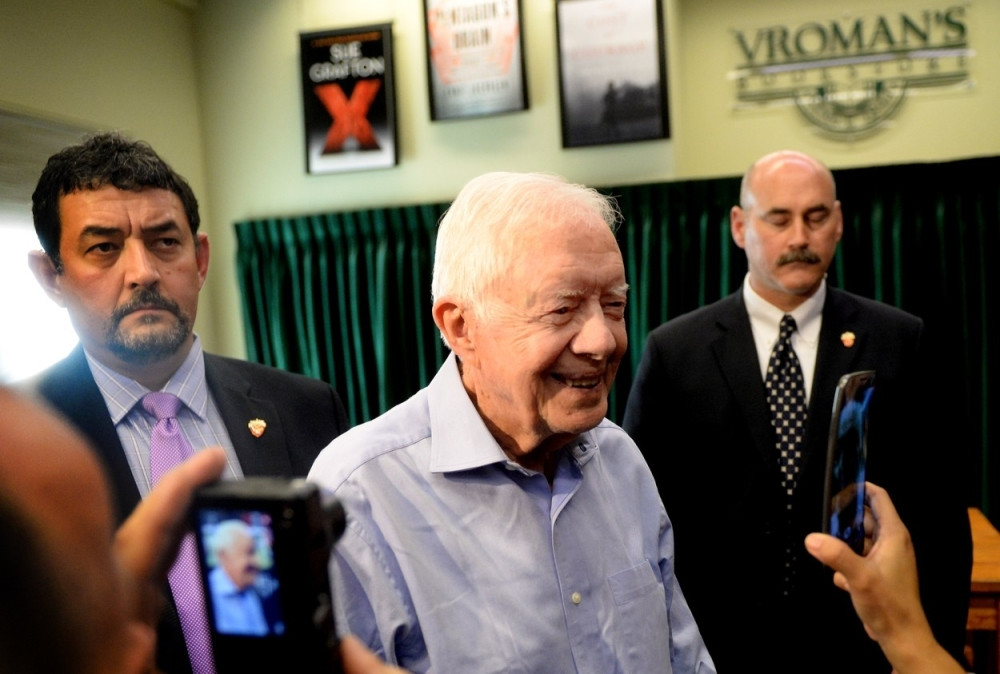 Džimi Karter operisan, dobro se oseća!