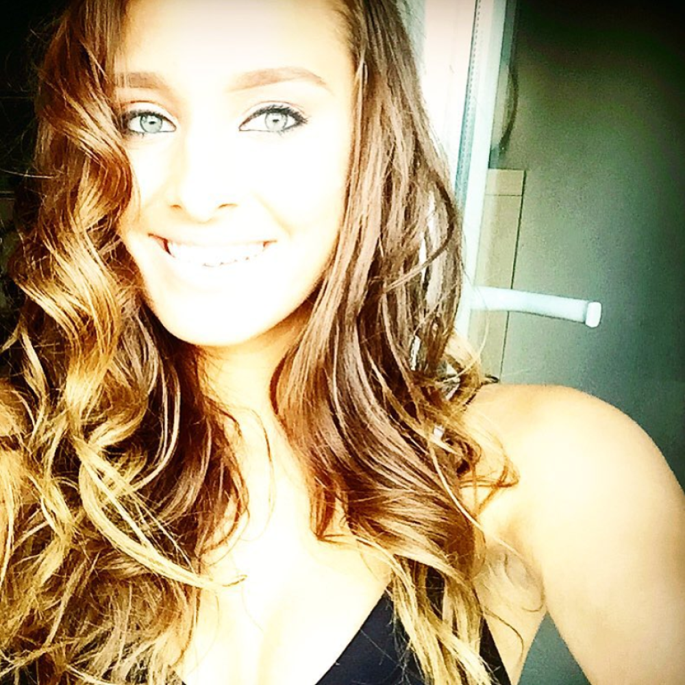 Ovako vežba Luna Đogani (VIDEO)