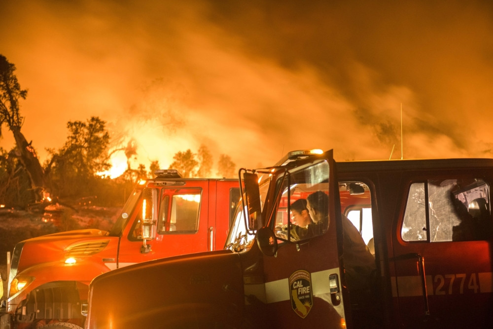 Požari i dalje besne po Kaliforniji! (VIDEO)