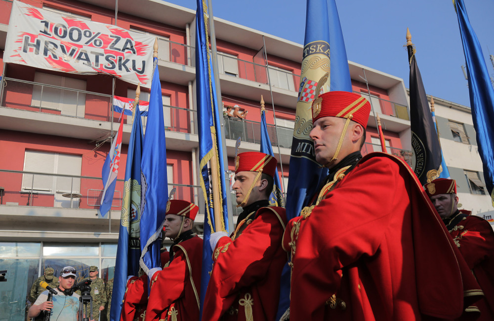 "Mi Hrvati pijemo krv četnika iz Knina!"