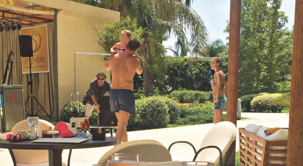 Brčkanje sa ćerkicom na bazenu!