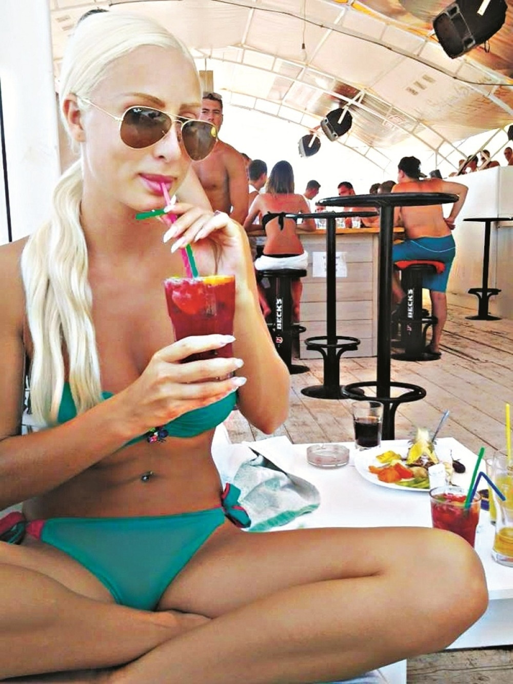 Ema Lapin ugradila silikone?