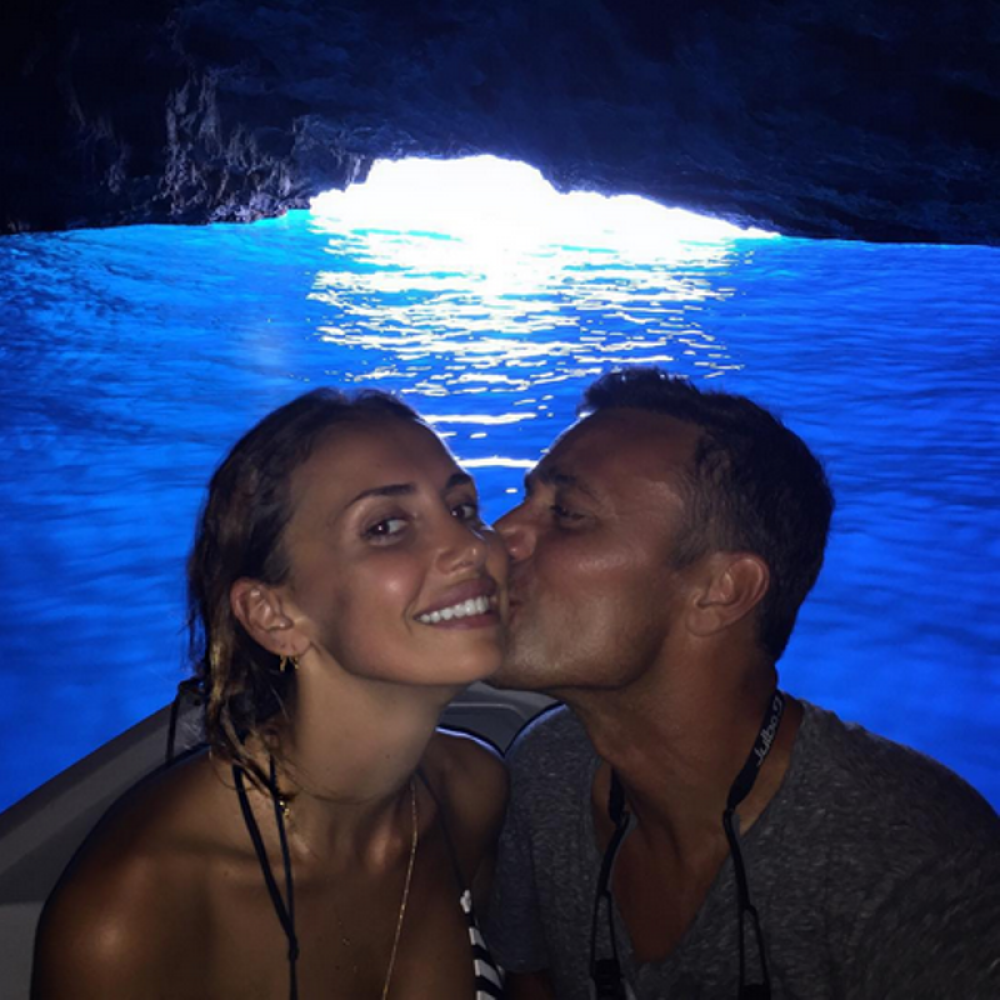 Eminin muž uči sinove da rade sklekove (VIDEO)