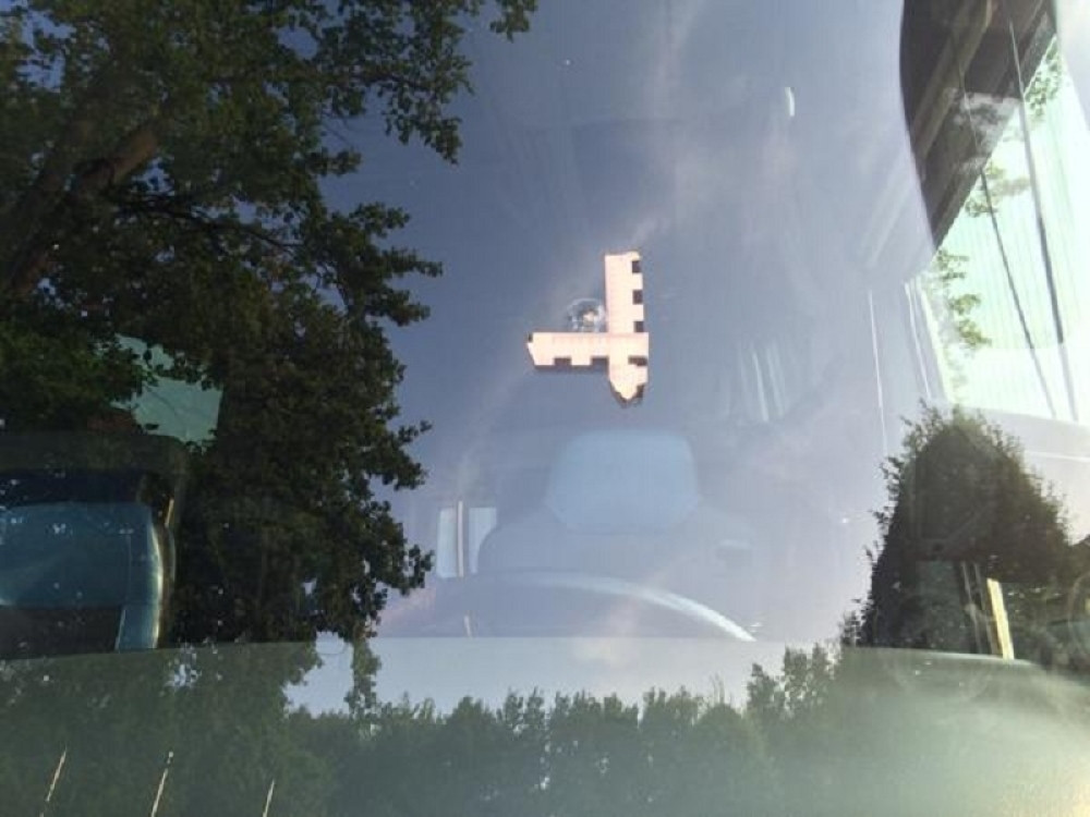 Pucano na klupski autobus Herte! (FOTO)