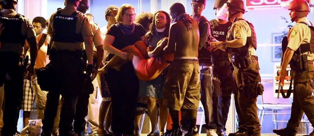 Pucnjava na komemorativnom maršu u Fergusonu (FOTO+VIDEO)